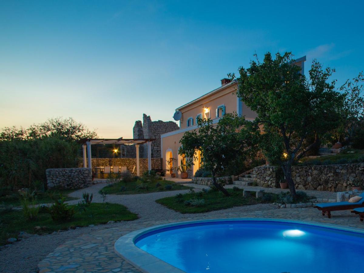 Villa Cesarica נובליה מראה חיצוני תמונה